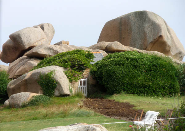 Granite exfoliation Ploumanach Brittany